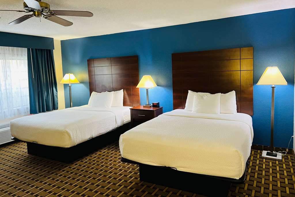 Baymont by Wyndham La Crosse Onalaska - photo 17