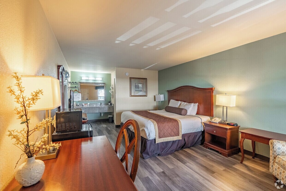 Key West Inn Tunica - photo 16