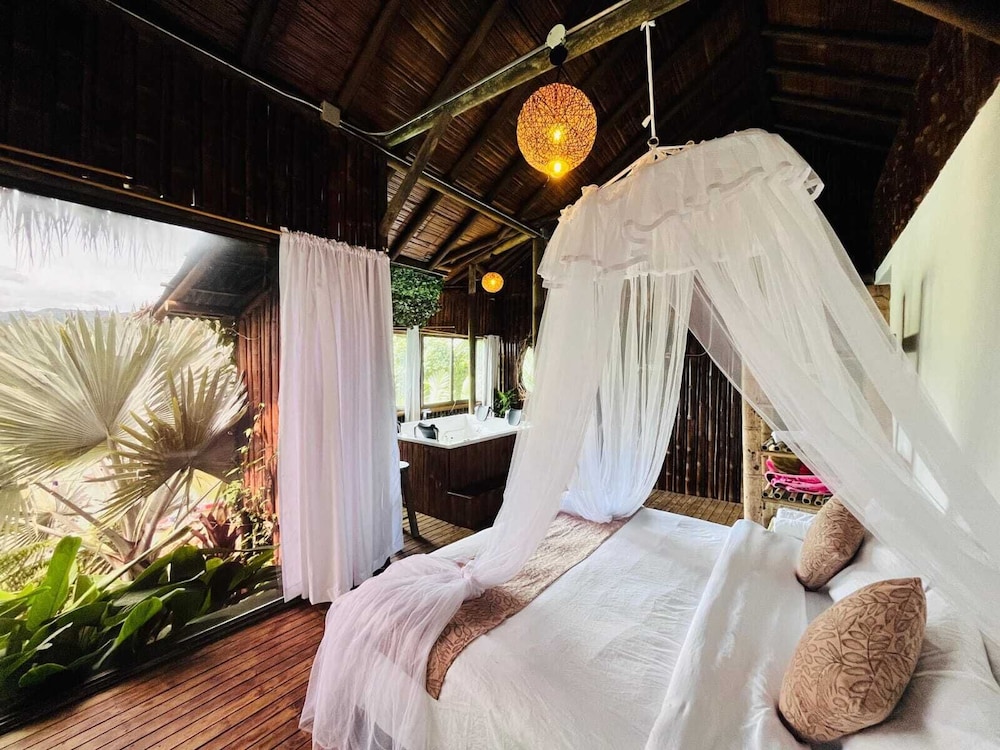 Jardin del Eden in El Penol, Colombia