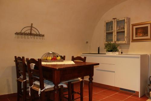 Casa Margherita — 4-Star Luxury Hotel in Caprino Veronese, Italy
