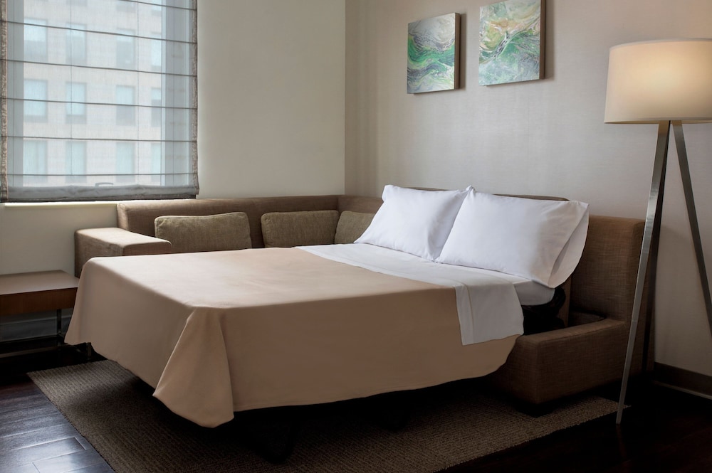 Element by Marriott Boston Seaport District - photo 13