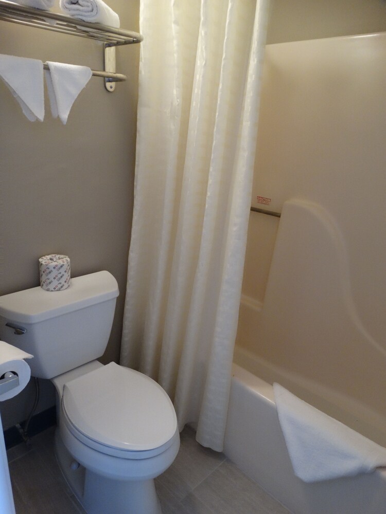 Deerfield Inn - photo 11