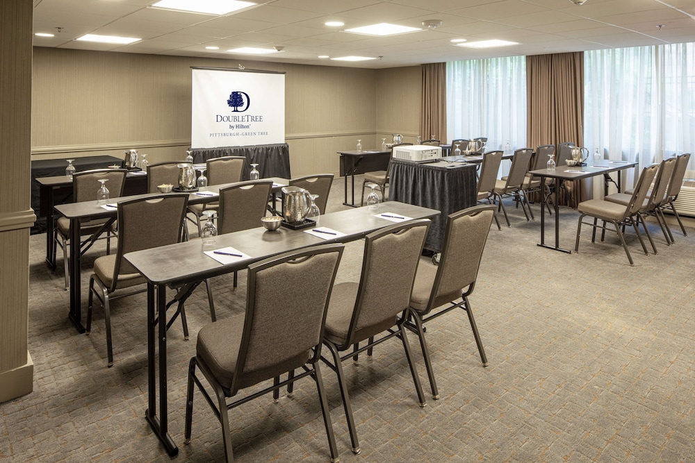 DoubleTree by Hilton Pittsburgh Green Tree - photo 33