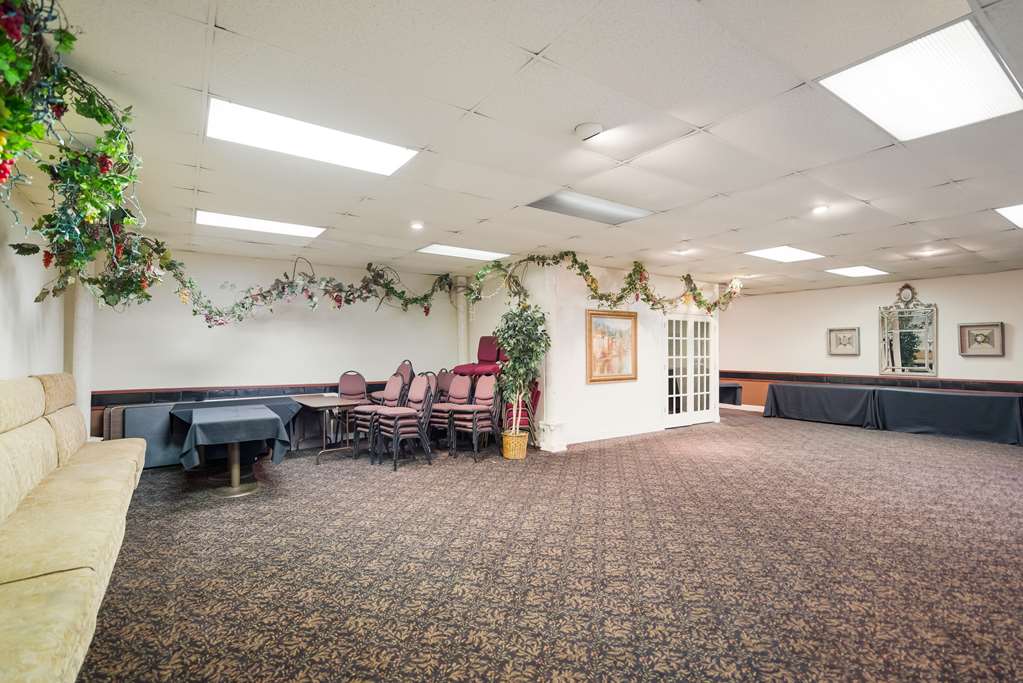 Quality Inn & Suites Lufkin - photo 29