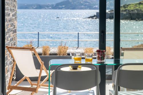 Beachfront Salty Sea Luxury Suite 2 — 4-Star Luxury Hotel in Agios Nikolaos, Greece