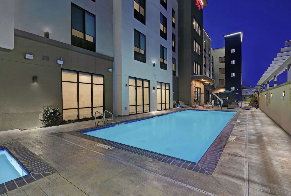 Hampton Inn Patterson - photo 26