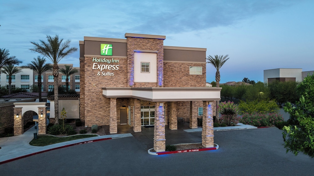 Holiday Inn Express & Suites Phoenix East Gilbert by IHG - photo 58