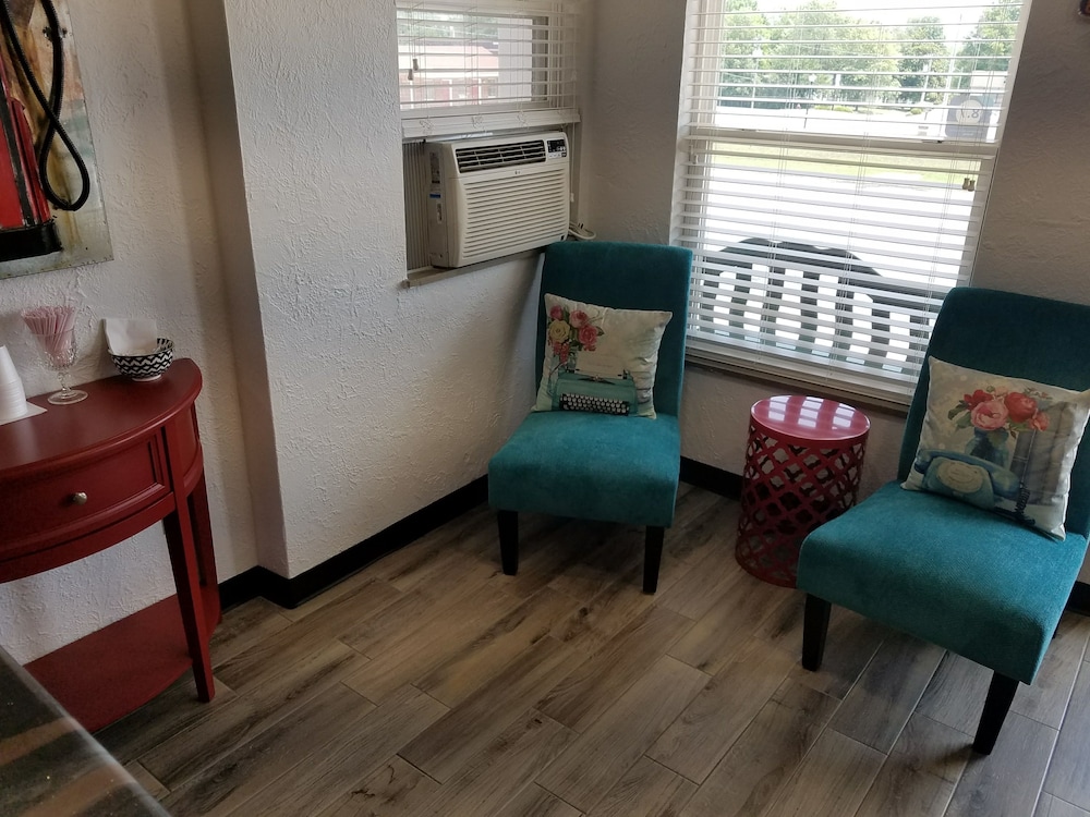 West Plains Motel - photo 39
