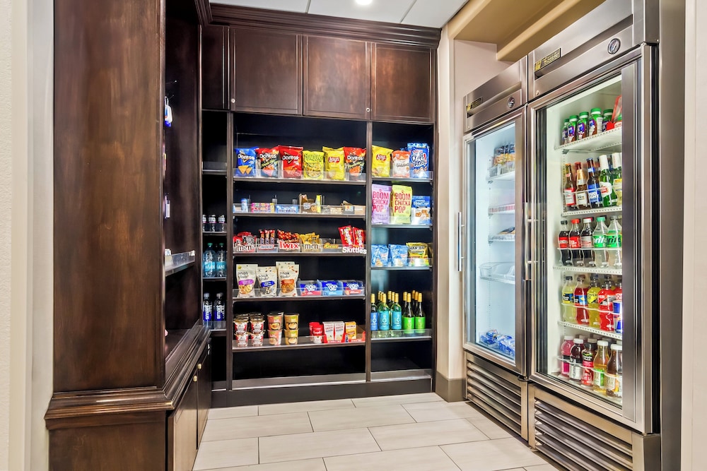 Holiday Inn Express & Suites Jacksonville SE Med Ctr Area by IHG - photo 39