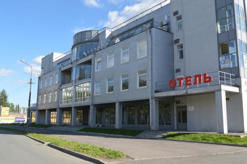Day and Night — hotel in Kolpino