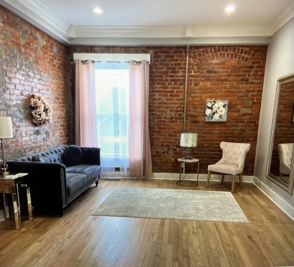 Brickhouse Loft a Boutique Hotel - photo 14