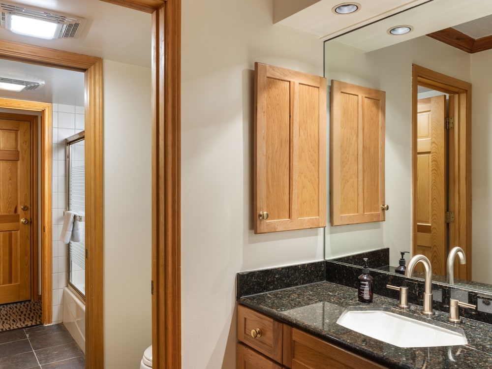 Stonebridge Inn - photo 21