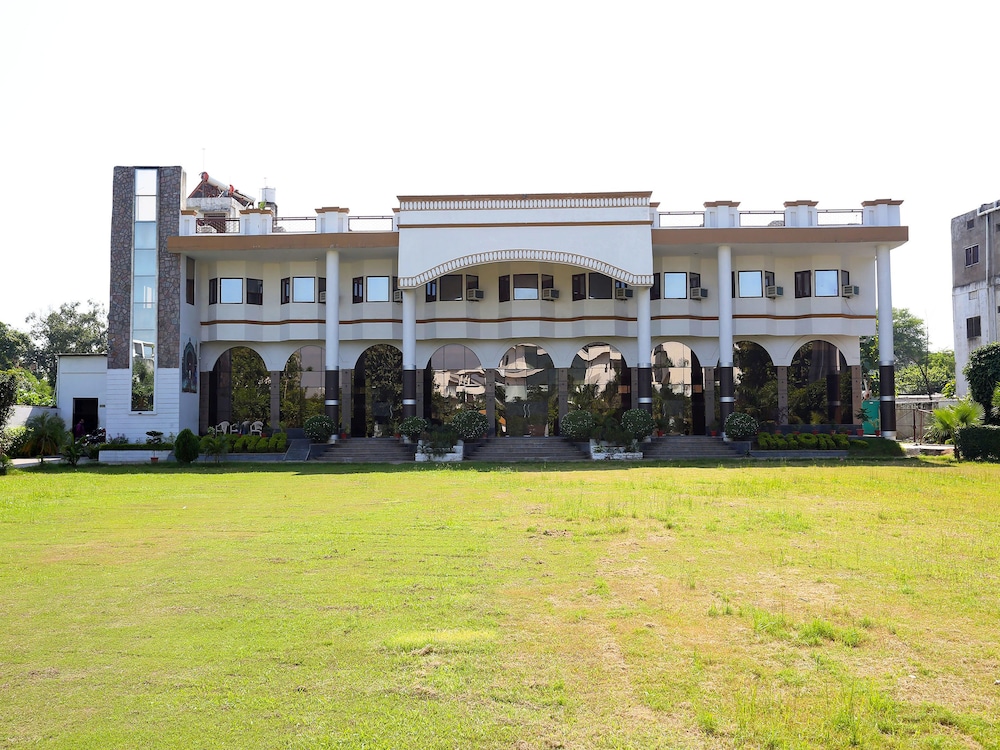 Shimla Resorts