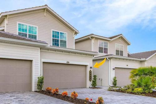 Babcock National Coach Crisp Elegant and Serene in Punta Gorda, United States