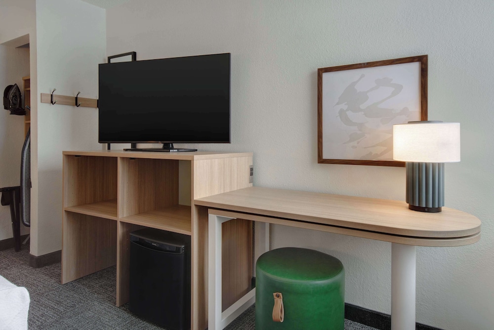 Spark by Hilton Rochester University Area - photo 12