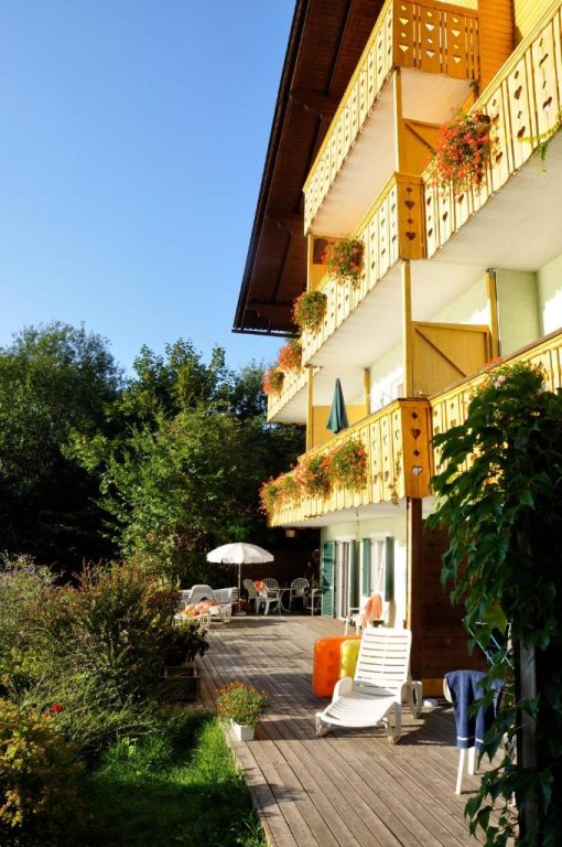 Seehaus Karantanien am Ossiacher See — hotel in Ossiach