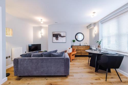 Harrogate House Apt 5 Central Location