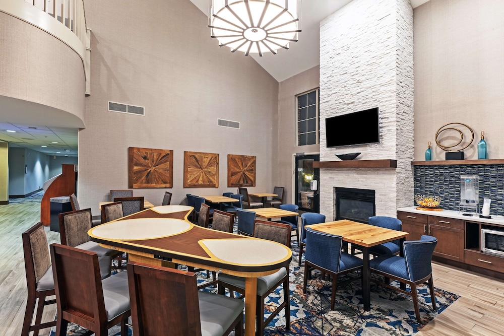 Homewood Suites by Hilton Greensboro - photo 2