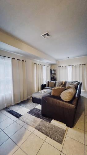 Charming Home Centrally Located In Worcester 19956738 — Worcester