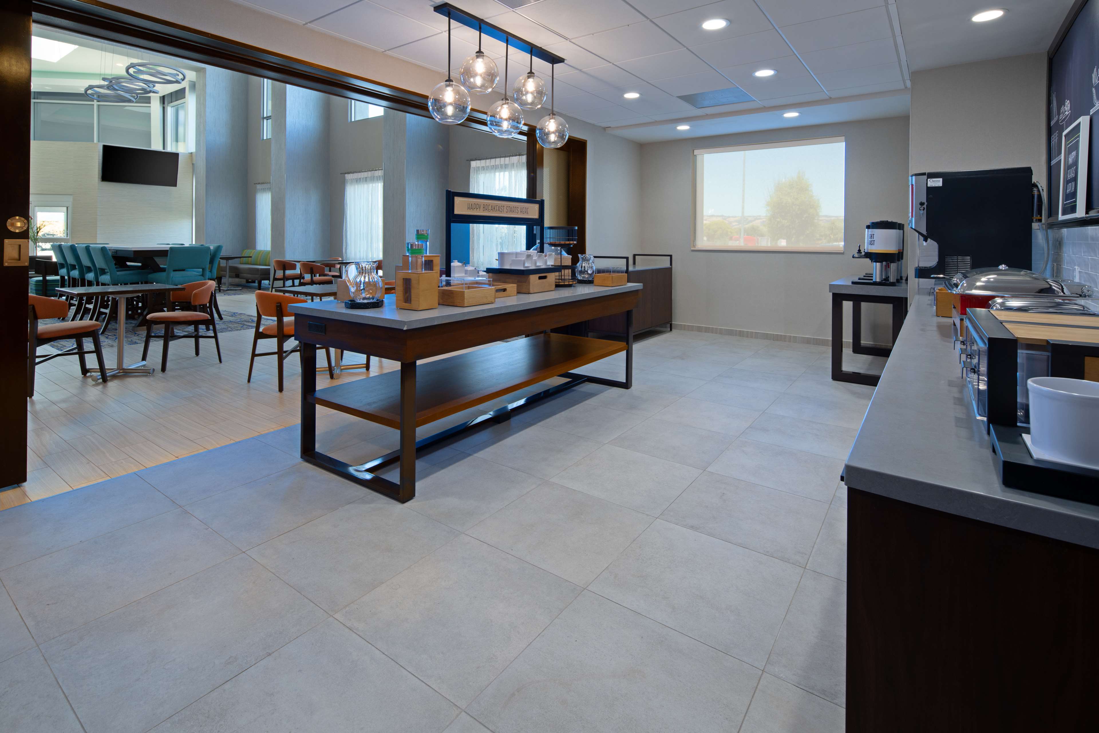 Hampton Inn & Suites Gilroy - photo 8