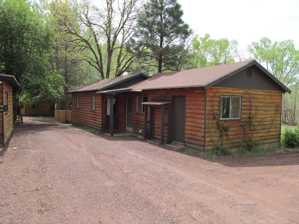 Lazy Oaks Resort - photo 3