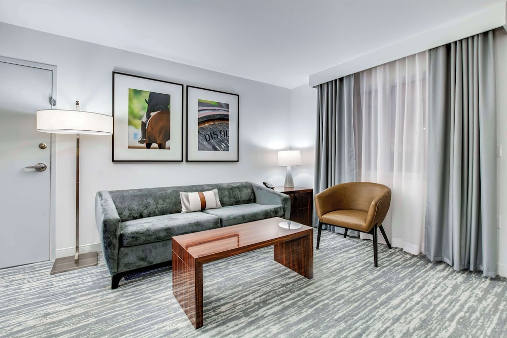 Embassy Suites Louisville East - photo 60