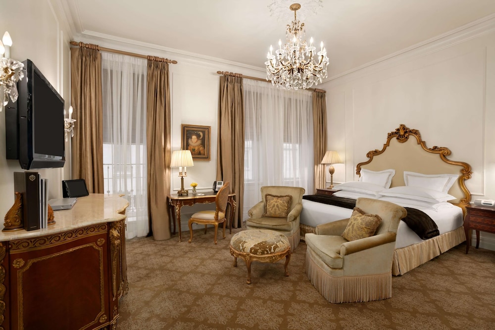 The Plaza A Fairmont Managed Hotel - photo 33
