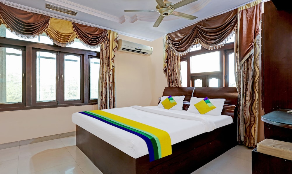 Itsy Hotels Friends in Haldwani, India