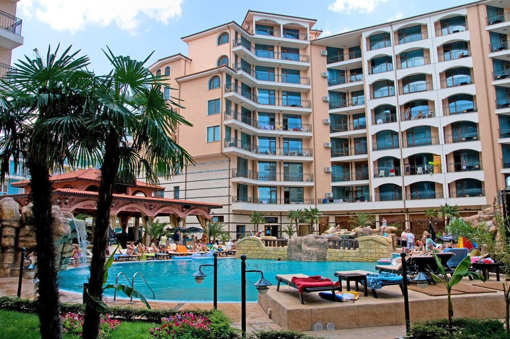 Hotel Karolina - last minute hotel in Nesebar