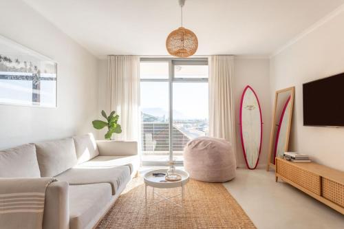 1 Bedroom Muizenberg Beach Apartment with Pool and Mountain Views