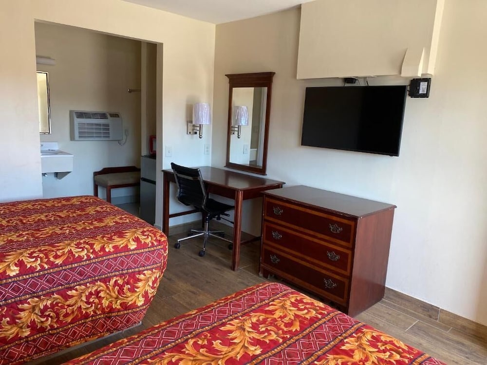 Relax Inn Plaquemine - photo 11