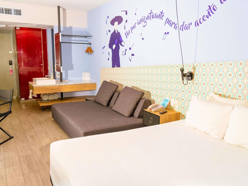 ibis Styles Merida Galerias