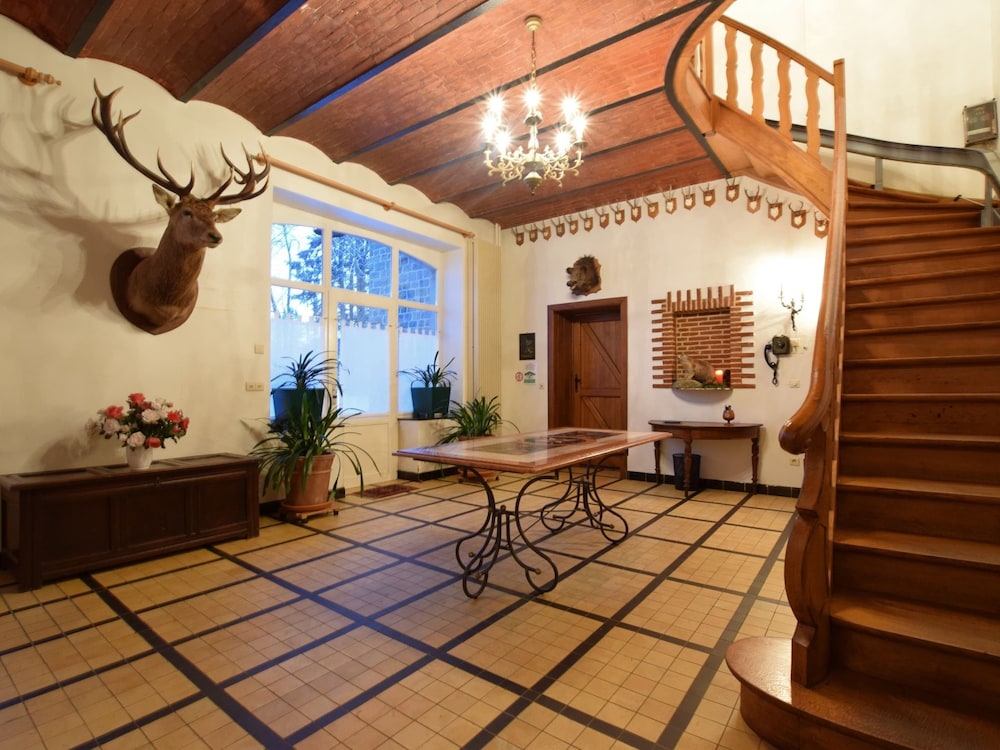 Mansion in Beauplateau Near Forest — Sainte-Ode — photo 3