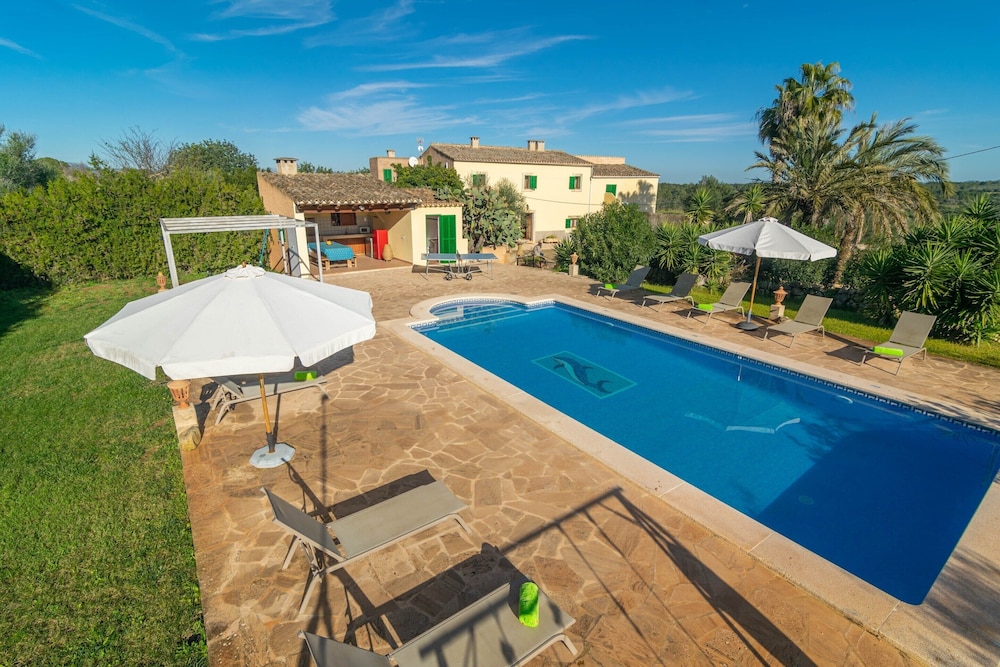 G Rentals Villa Na Mera — 4-Star Luxury Hotel in Campos, Spain