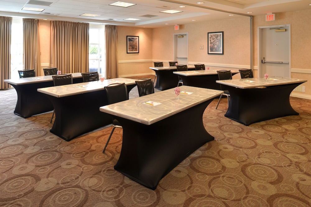 Hilton Garden Inn Napa - photo 76