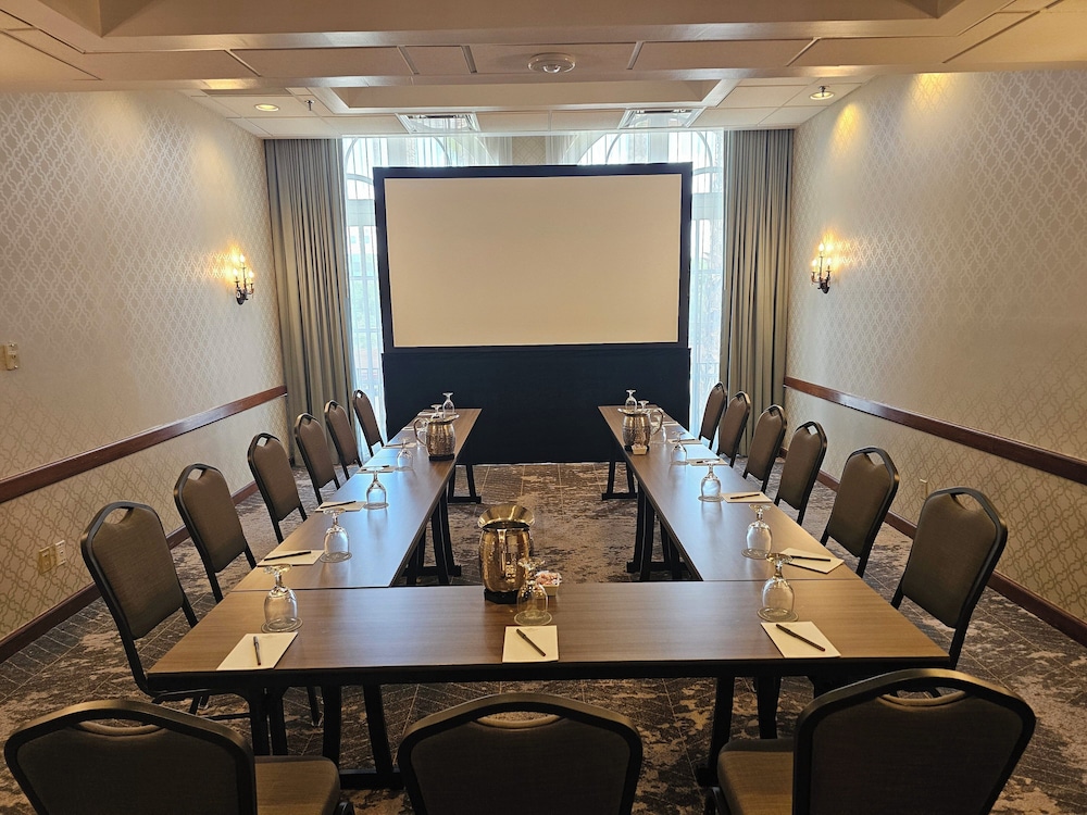 Crowne Plaza Phoenix Chandler Golf Resort by IHG - photo 99