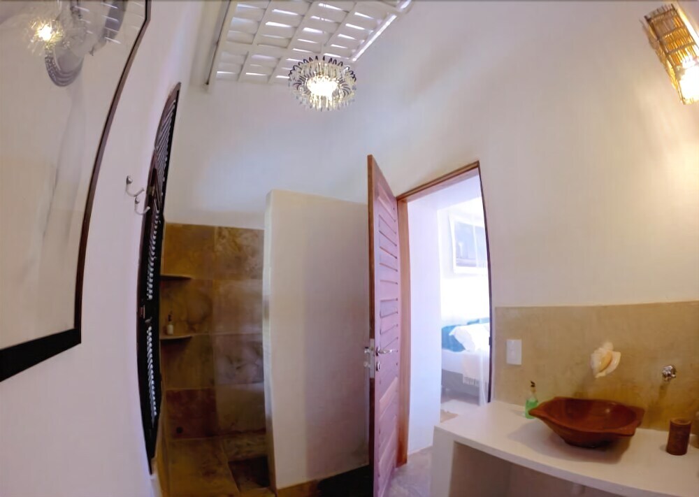Castelo Vendôm — 4-Star Luxury Hotel in Beberibe, Brasil