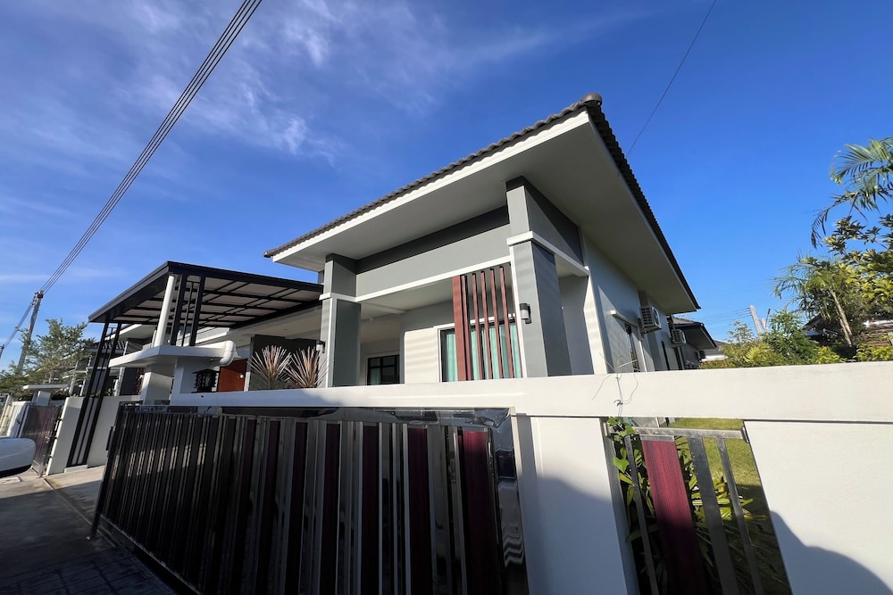 Poome House — 4-Star Luxury Hotel in Hat Yai, Thailand