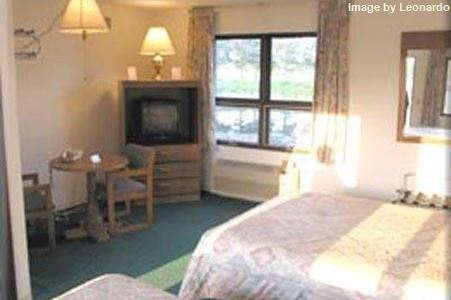 Rainbow Motel - photo 4