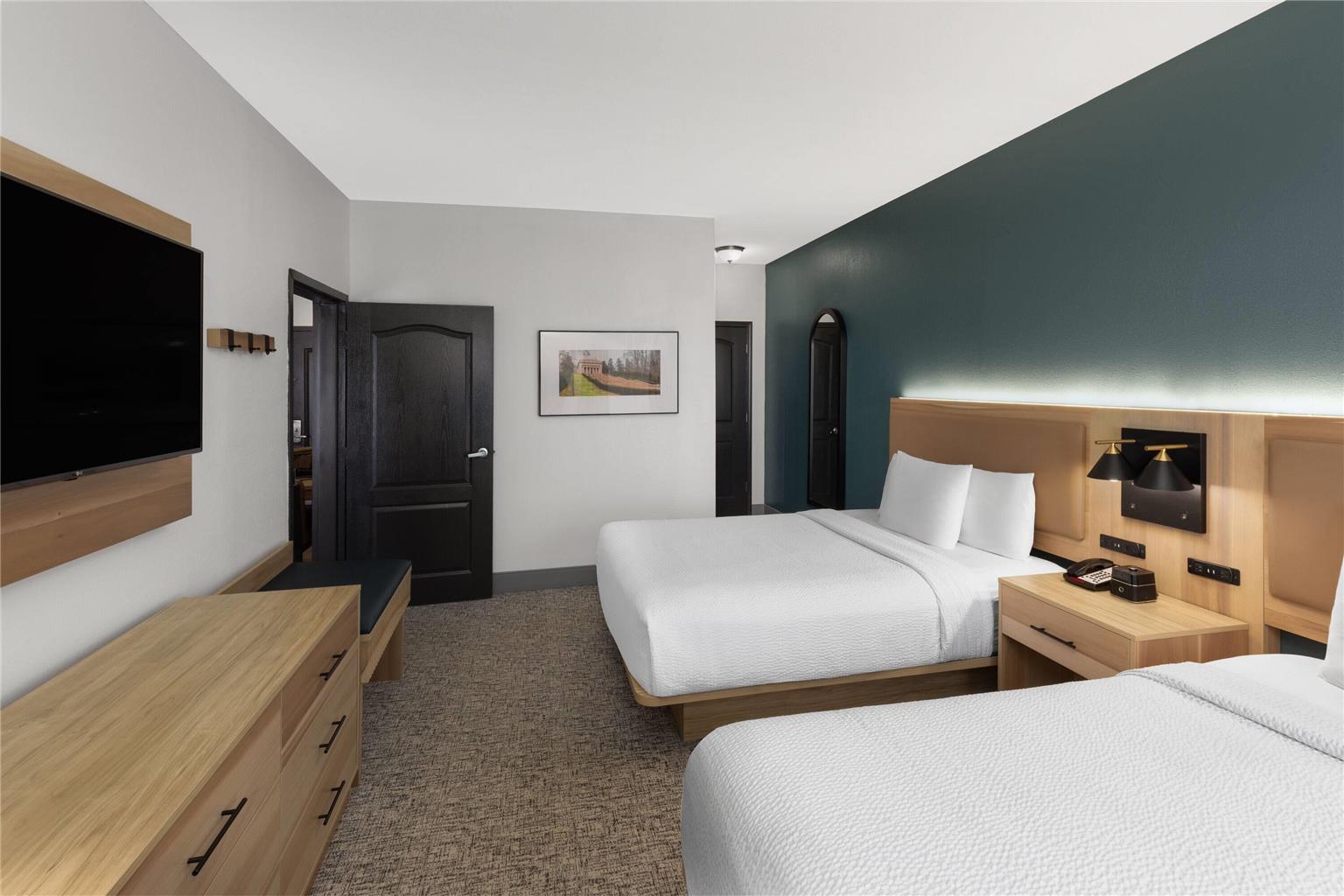 La Quinta Inn & Suites by Wyndham Lexington South Hamburg - photo 49