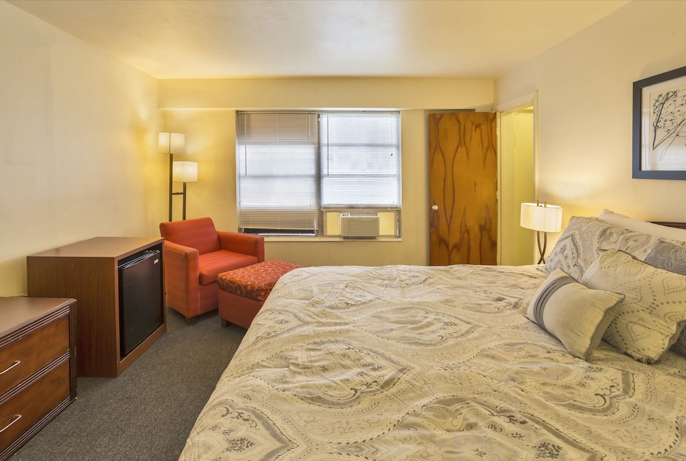 Palm Grove Inn - photo 10