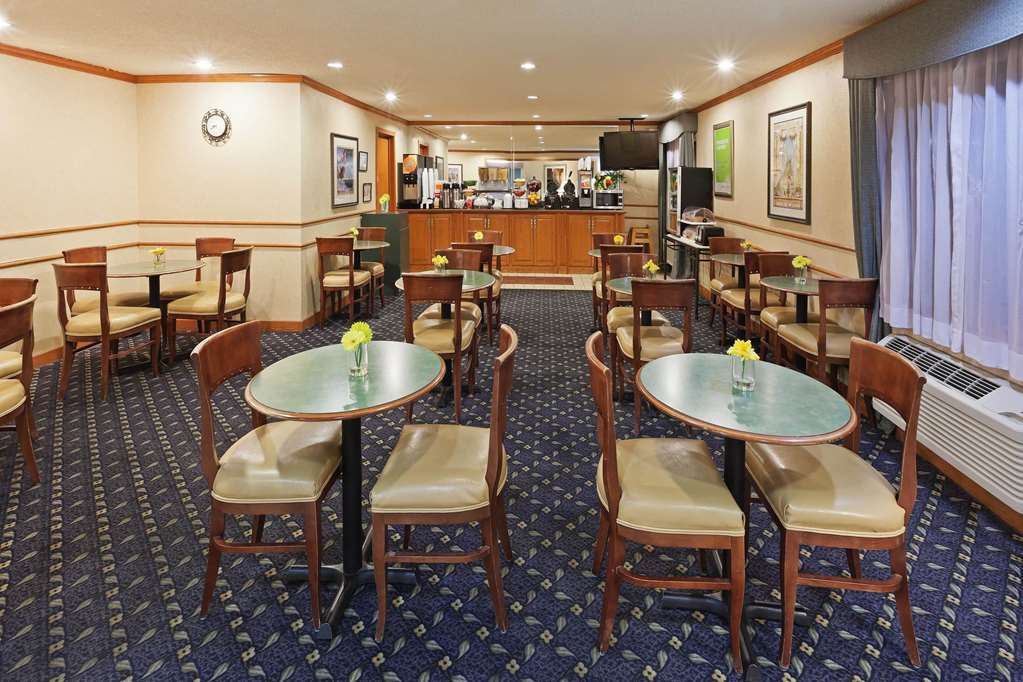 La Quinta Inn & Suites by Wyndham El Paso West Bartlett - photo 17