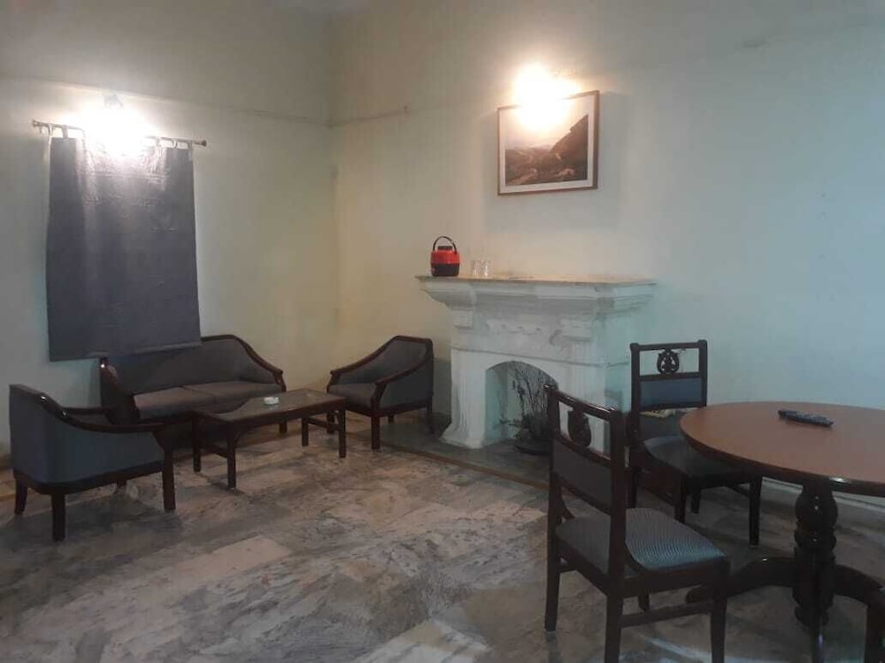Sunrise Palace — Abu — photo 2