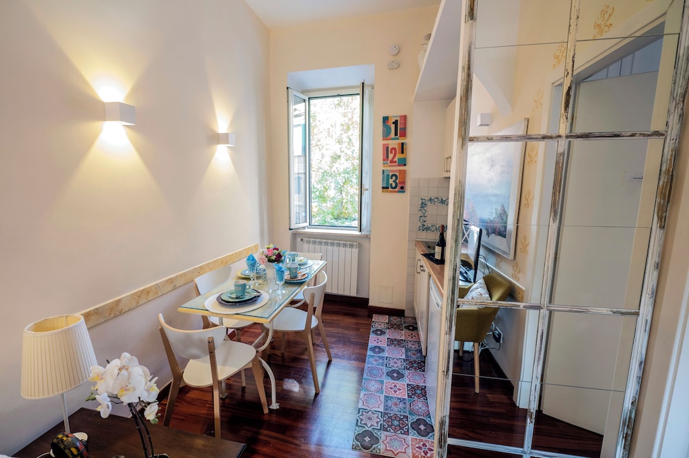 Colosseum 2Br Elegance And Charm - last minute hotel in Rome