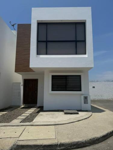 Hospedaje cerca de Manta No Fumadores in Manta, Ecuador