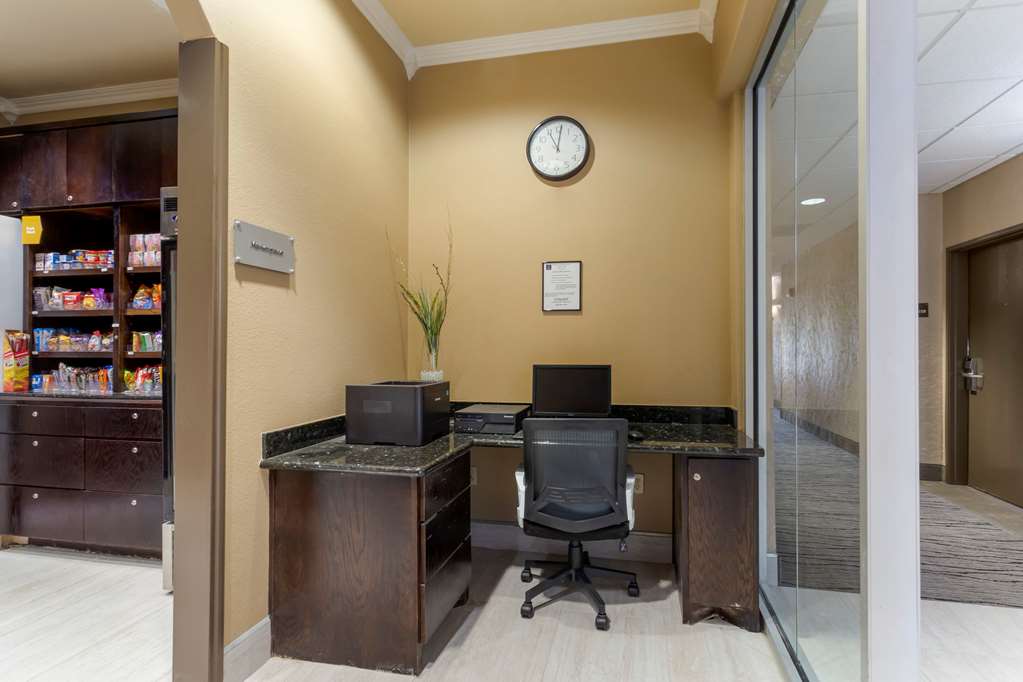 Comfort Suites Kingwood Houston North - photo 27
