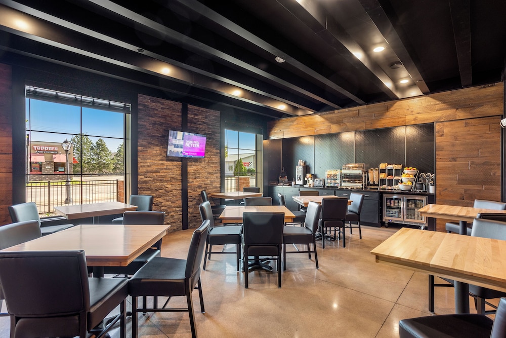 Cobblestone Hotel & Suites De Pere Green Bay - photo 50