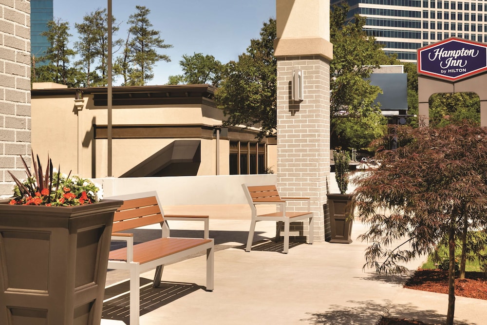 Hampton Inn Atlanta Buckhead - photo 25
