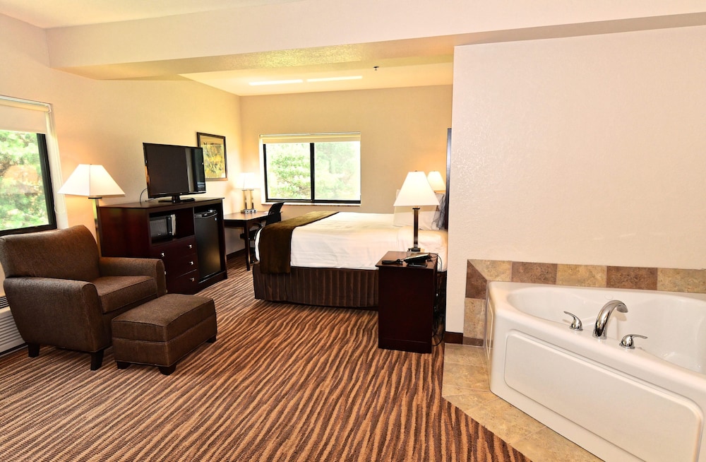 Cobblestone Inn & Suites Clarion - photo 37