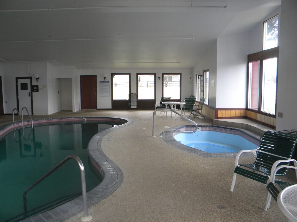 Nisswa Hotel and Suites - photo 42
